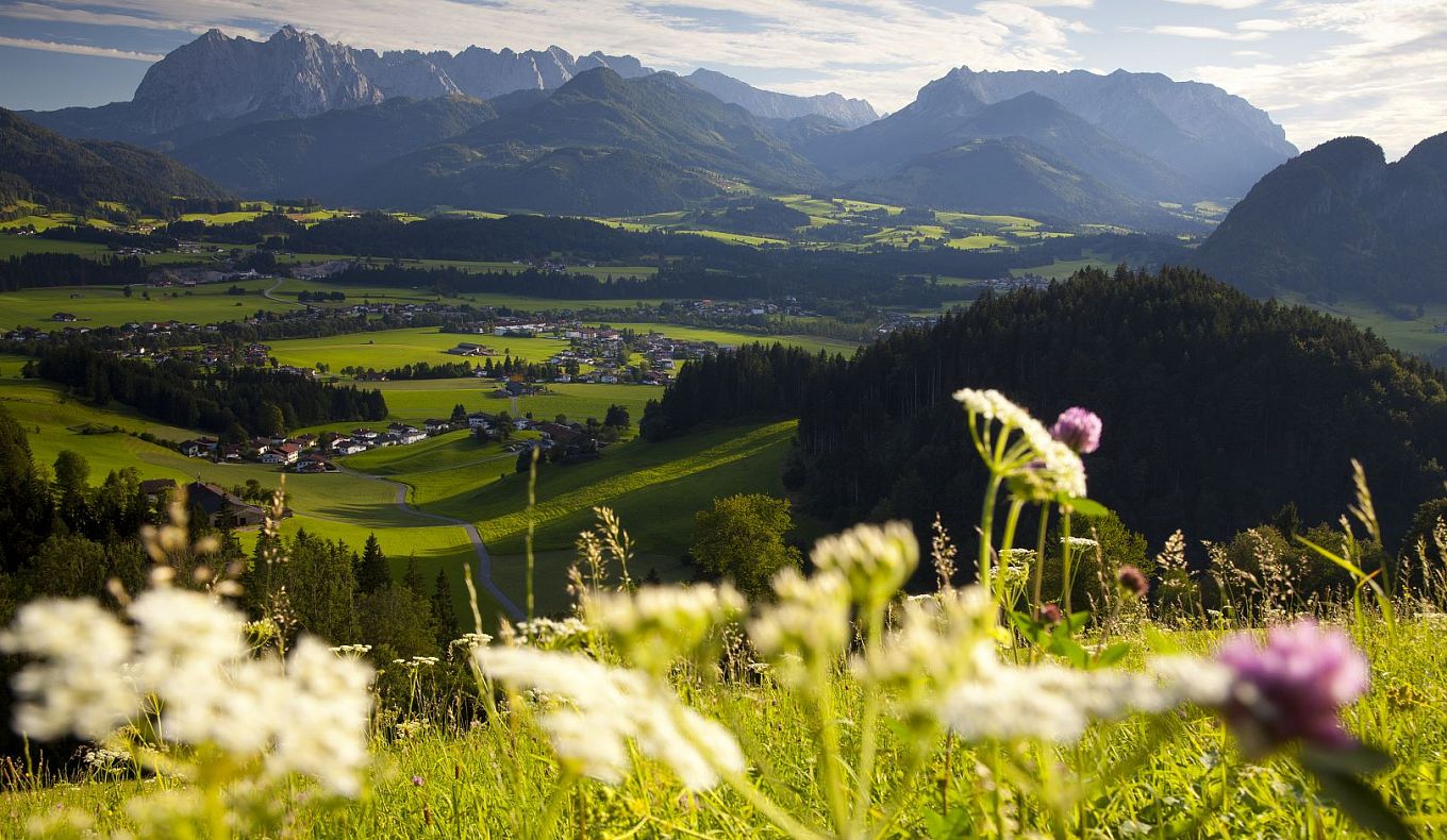 hd-kaiserwinkl-urlaub-landschaft-koessen-sommer-sommerlandschaft-4