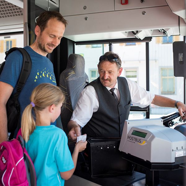 bus-kaiserwinkl-card-familie-tirol-werbung-berger-1-1