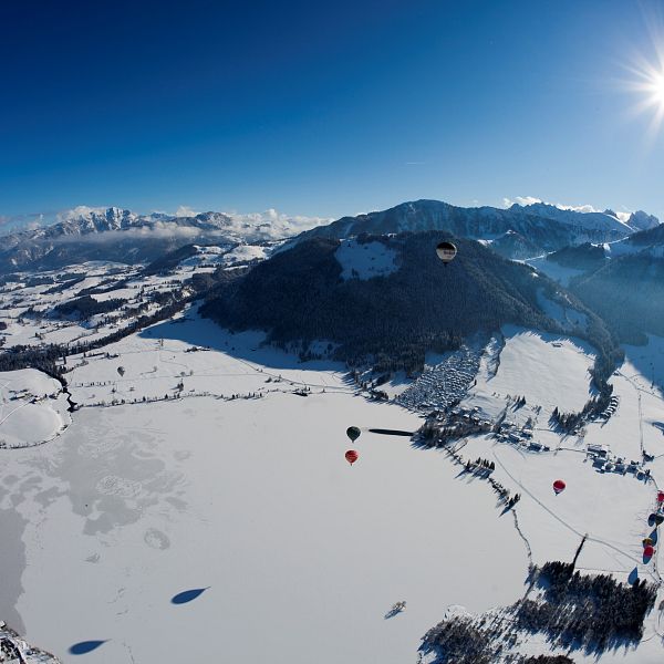 kaiserwinkl-ballon-woche-tirol-alpen-winter-4