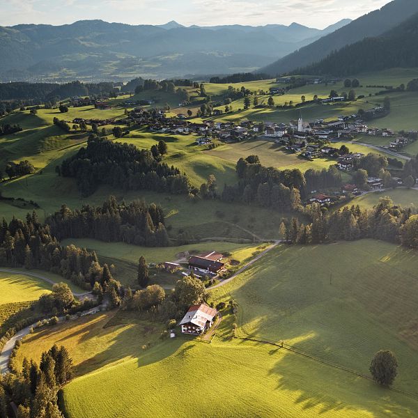 kaiserwinkl-urlaub-landschaft-schwendt-sommer-sommerlandschaft-8