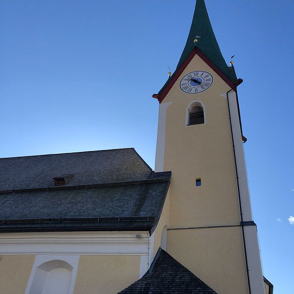 kaiserwinkl-walchsee-kirchturm