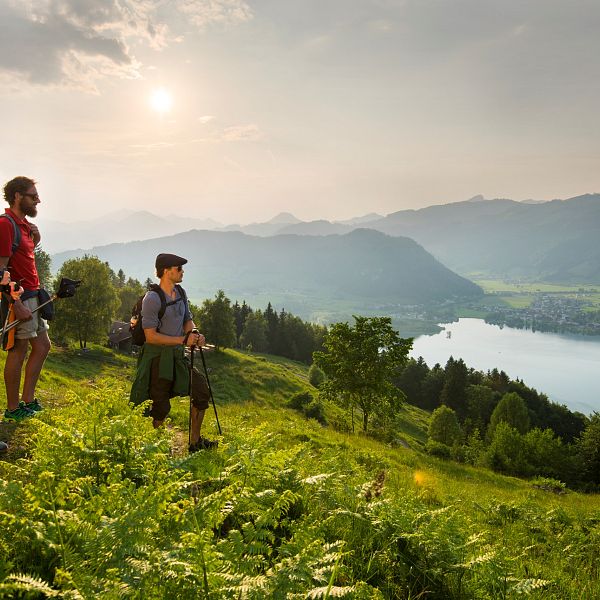 kaiserwinkl-wandern-ausblick-walchsee-tirol-key-visual-1