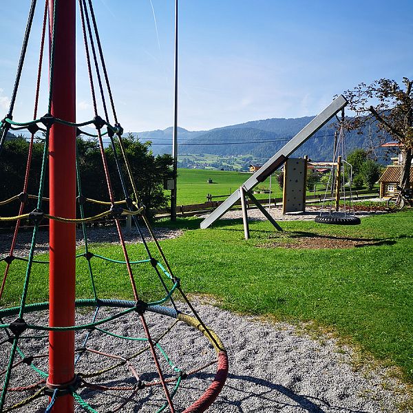 lena-schindler-klausenberg-20-spielplatz