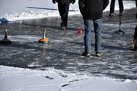 curling