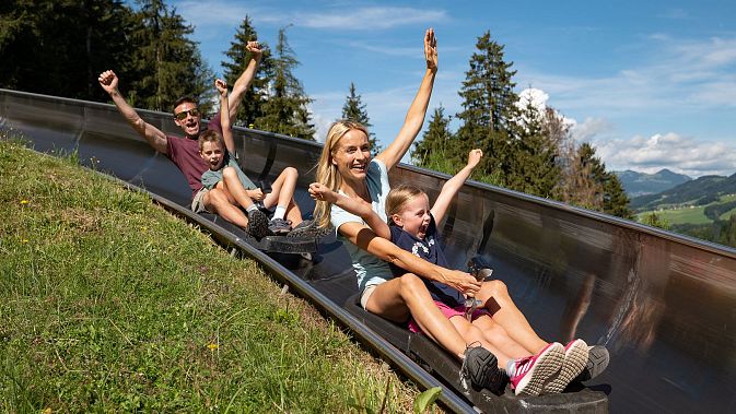 hd-kaiserwinkl-urlaub-aktivitaeten-sommer-sommeraktivitaeten-walchsee-bergbahn-zahmer-kaiser-freizeitpark-zahmer-kaiser-sommerrodelbahn-spielparks-14